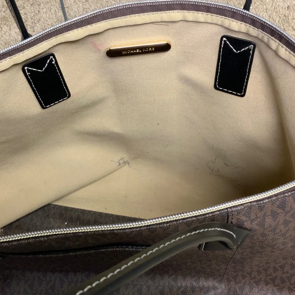 Michael Kors Brown and Black Tote Bag. Large - Picture 5 of 6